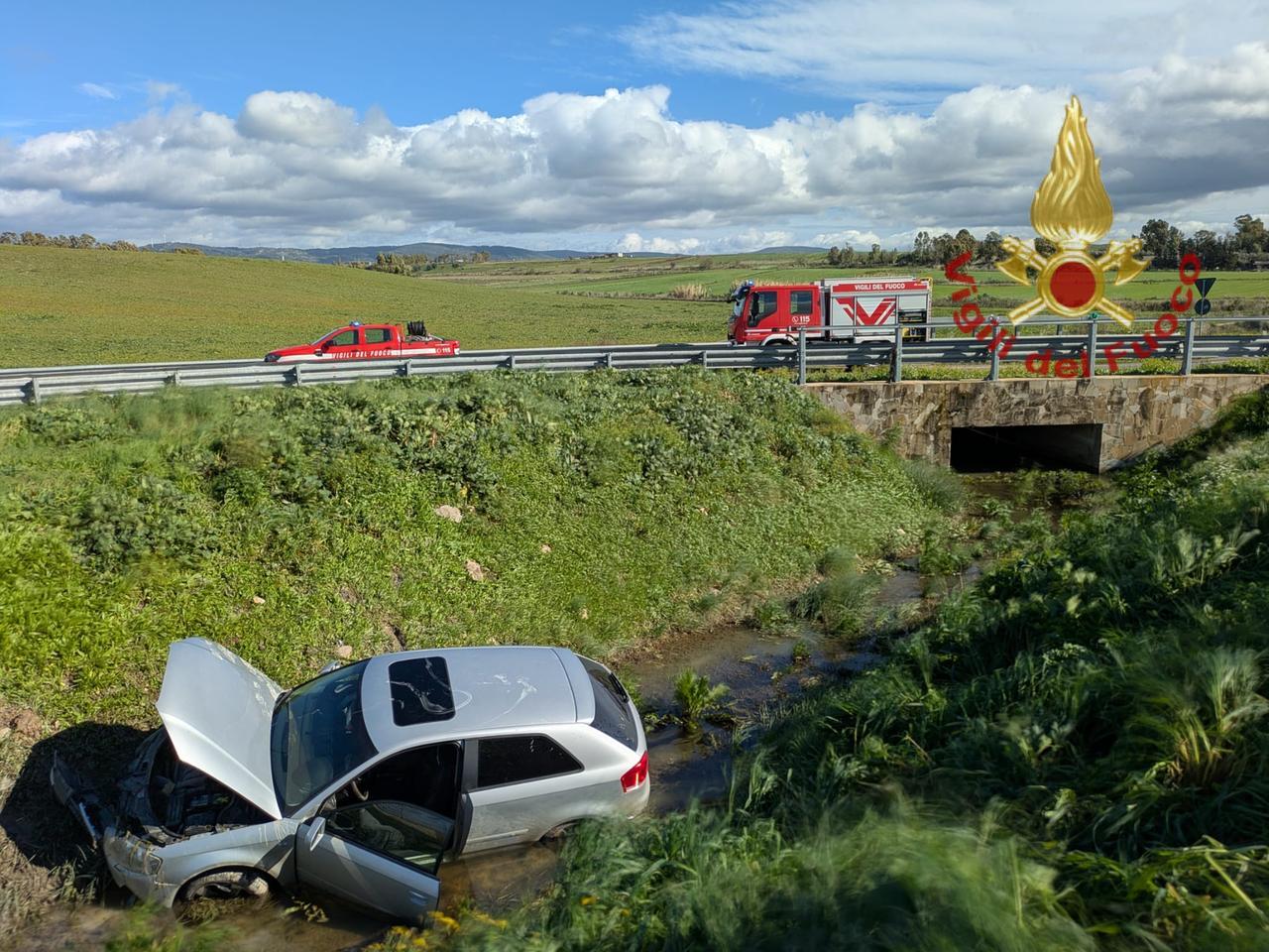 Incidente stradale sulla statale 128: grave un automobilista