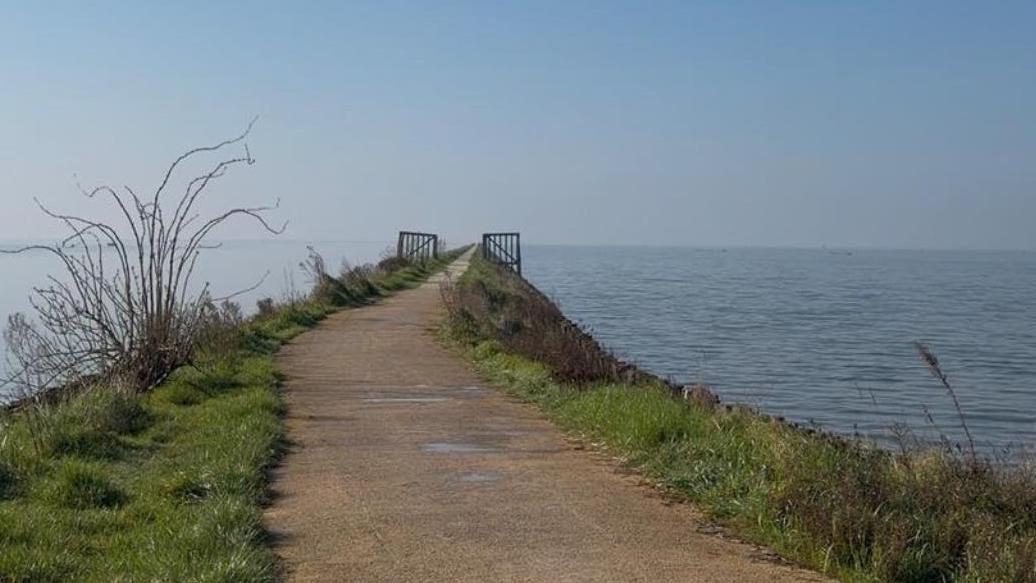 Allarme a Comacchio, l’Argine degli Angeli sta franando