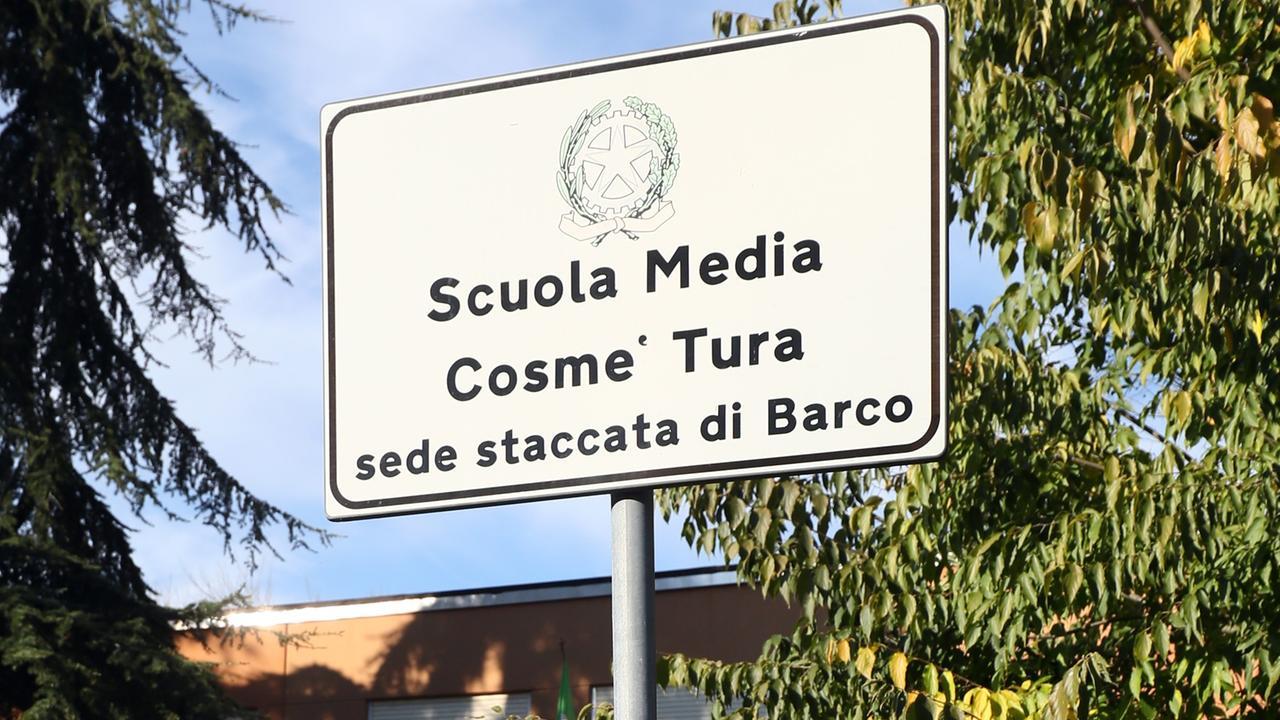 «Prima e ultima ora senza bagno», polemica all’istituto Cosmè Tura di Ferrara