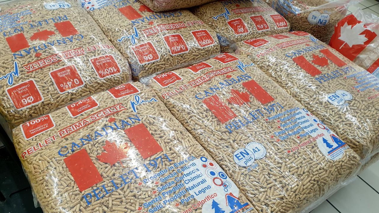 Sassari, tutti a caccia del pellet: esaurito quasi ovunque – ecco dove si può acquistare