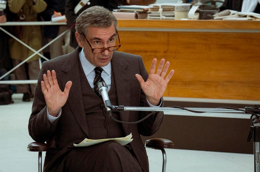 Arriva in tv la serie Portobello, Valeria Marini è Moira Orfei: le riprese anche a Sassari e Cagliari