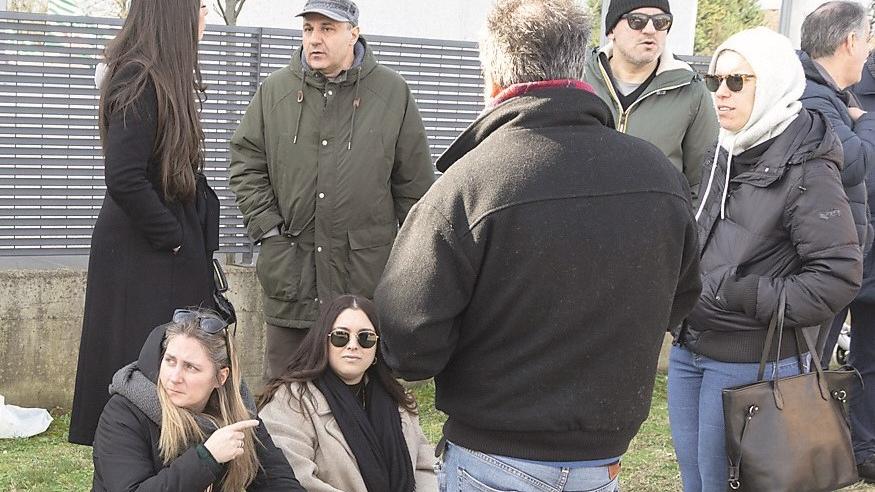 Il messaggio dei dipendenti Gambro: «Abbiamo tutti famiglia»