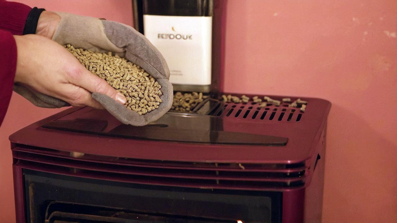 Stufe a pellet, la nuova normativa europea potrebbe costringerci a sostituirle: ecco perché