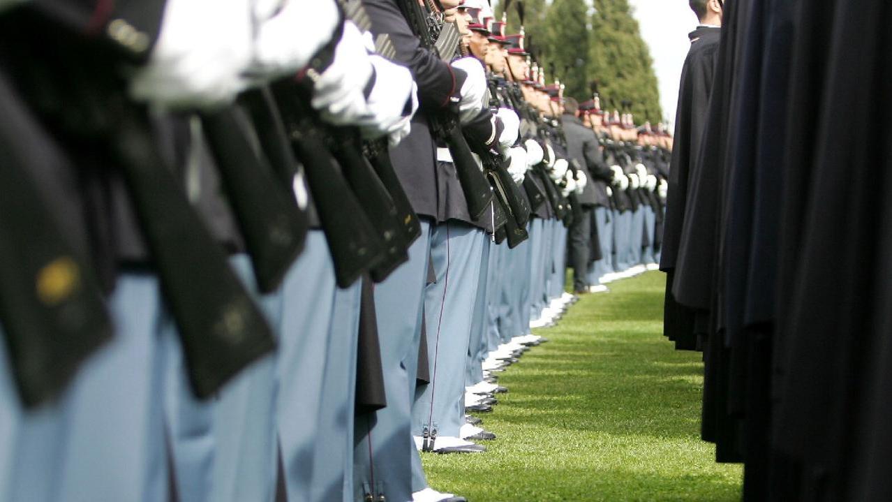 Concorso marescialli: ci sono 900 posti in palio – i requisiti e come candidarsi