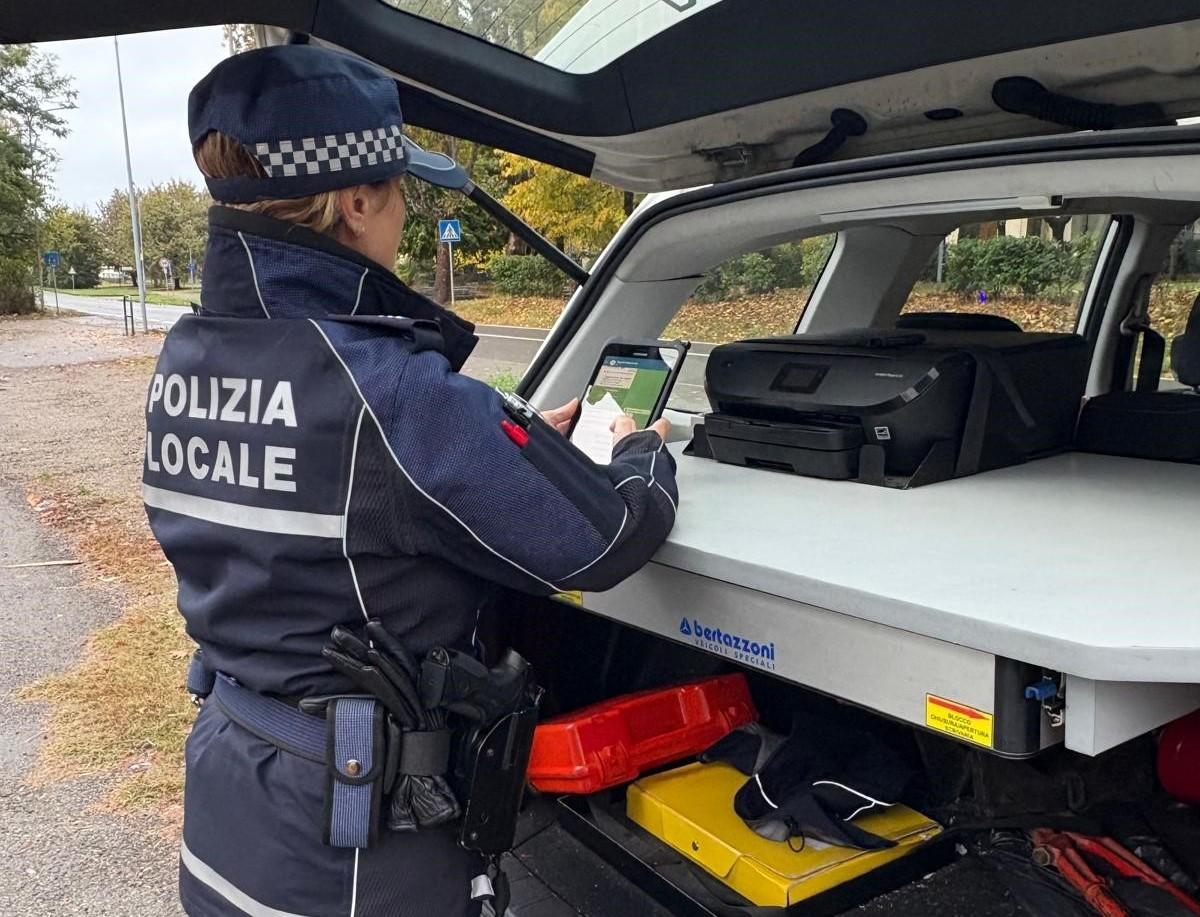 Auto senza assicurazione: a Reggio Emilia scovate 142 in quattro mesi