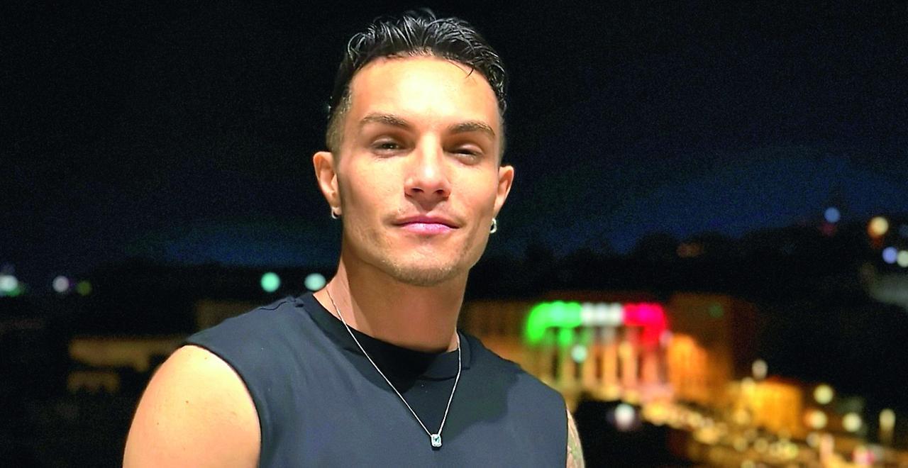 Marco Carta si racconta: «Vincendo Sanremo ho rotto il sistema, Maria De Filippi mi ha cambiato la vita»