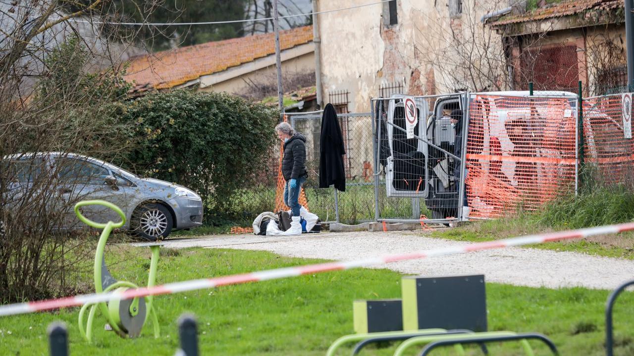 Scandicci, donna decapitata nell’ex area Cnr: ecco chi è il 30enne fermato per l’omicidio