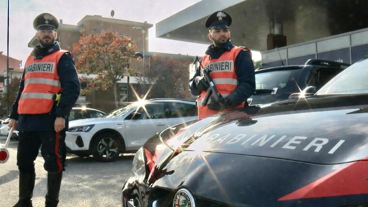 I carabinieri hanno pedinato e arrestato i truffatori