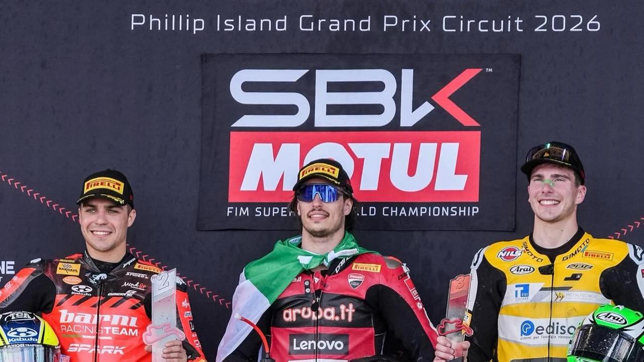Mondiale di Superbike, Nicolò Bulega domina Gara 1 a Philip Island