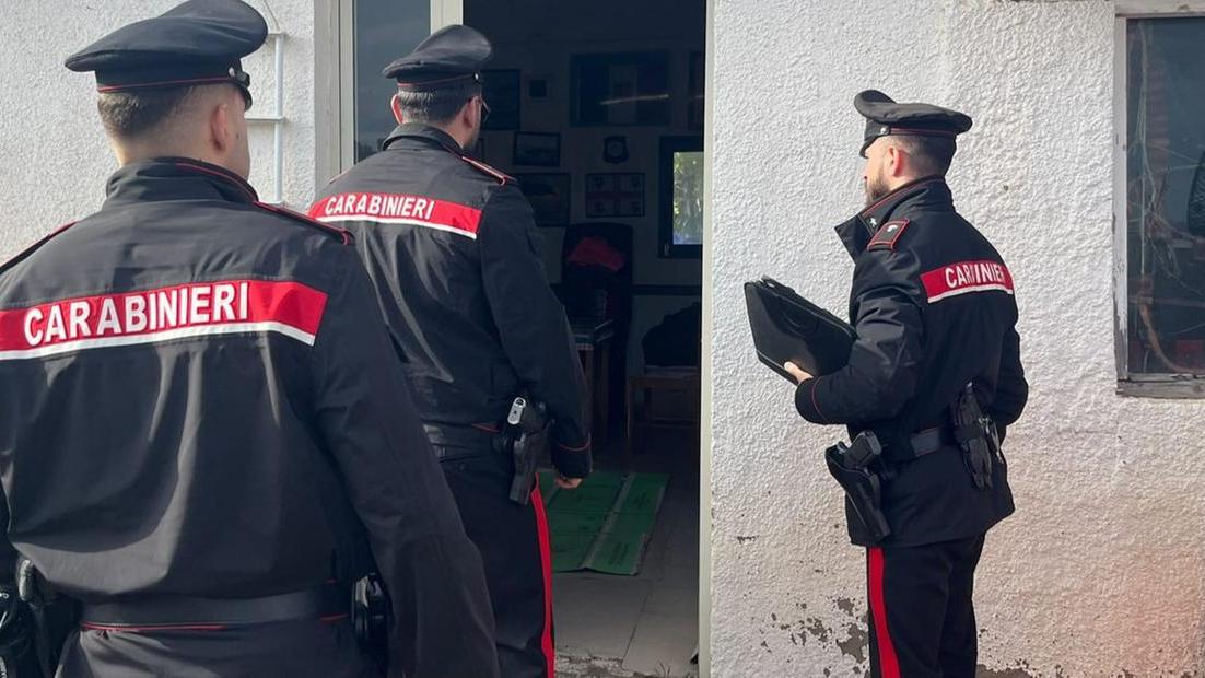 Maltrattamenti e minacce alla moglie, operaio allontanato dalla casa familiare