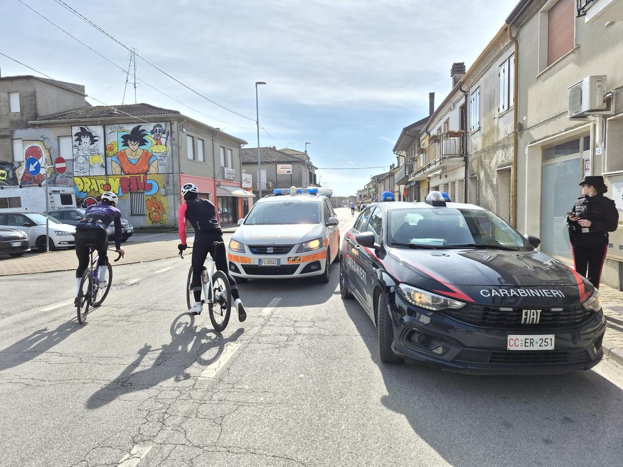 Mezzogoro, 41enne cade dalla bici: è grave