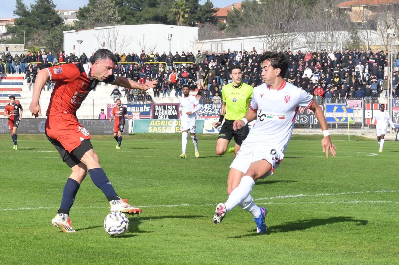 Torres-Vis Pesaro 0-0: LE PAGELLE