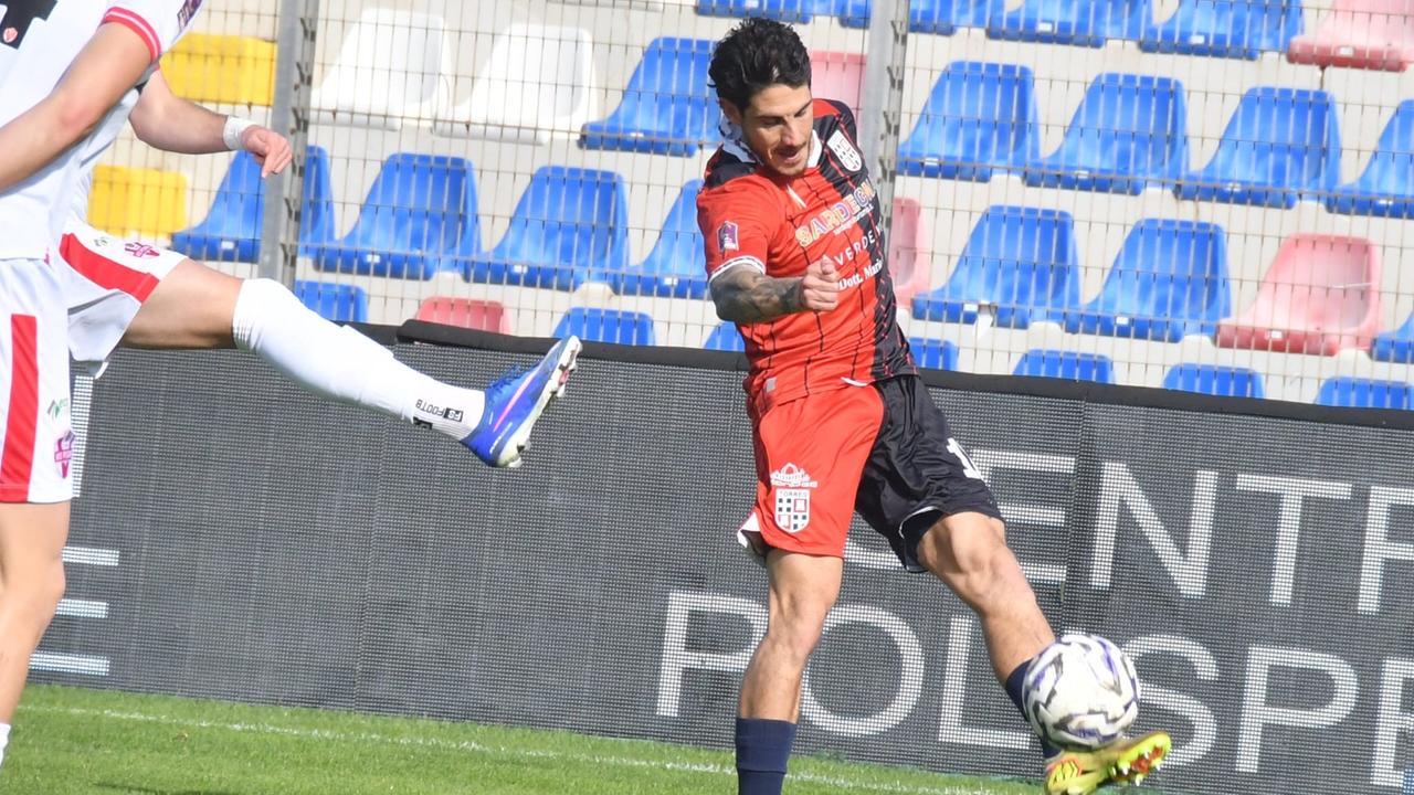 Il capitano Giuseppe Mastinu <em>(foto Mauro Chessa)</em>