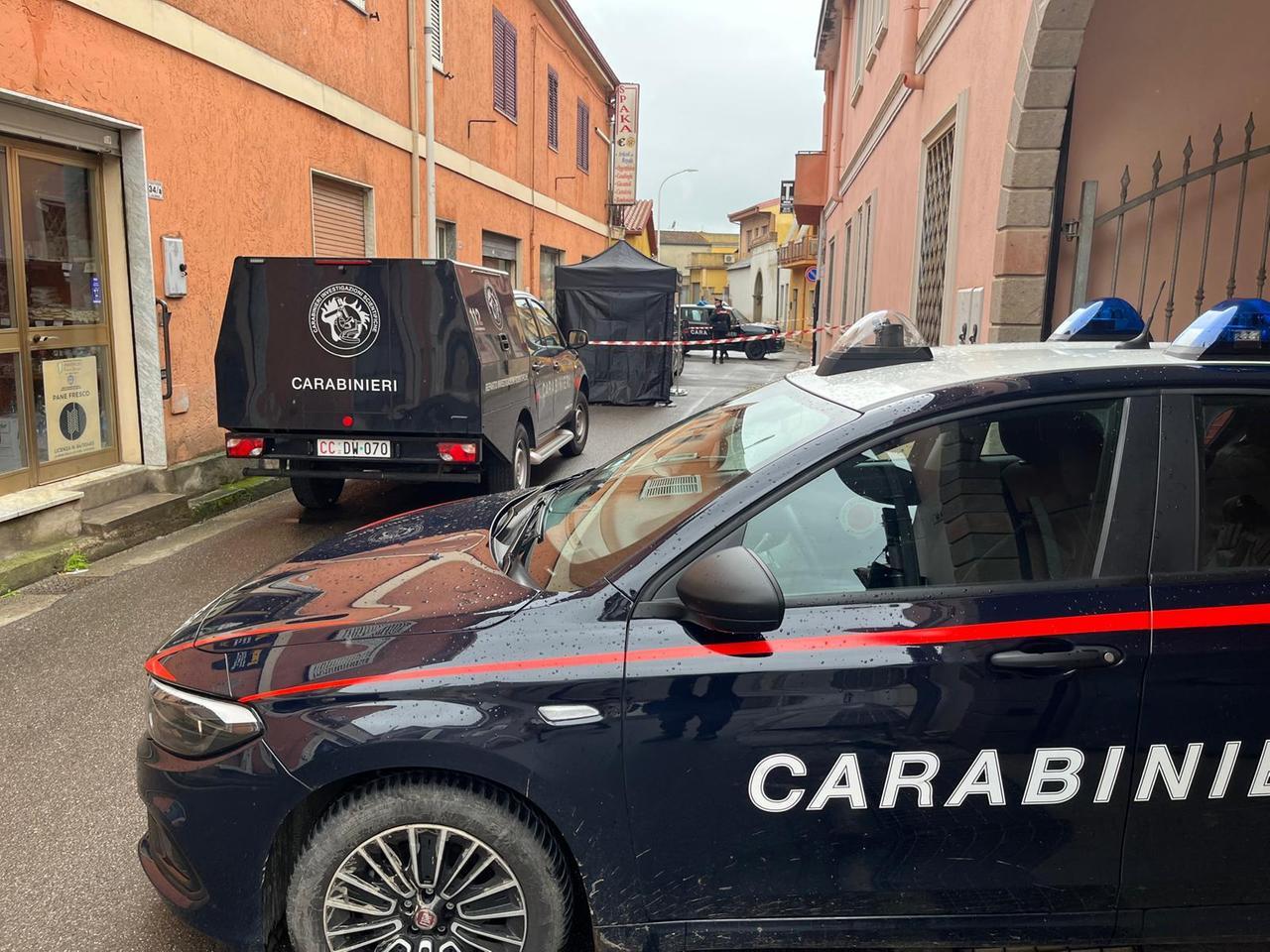 Donna trovata senza vita nel suo appartamento: l’autopsia chiarisce la causa della morte