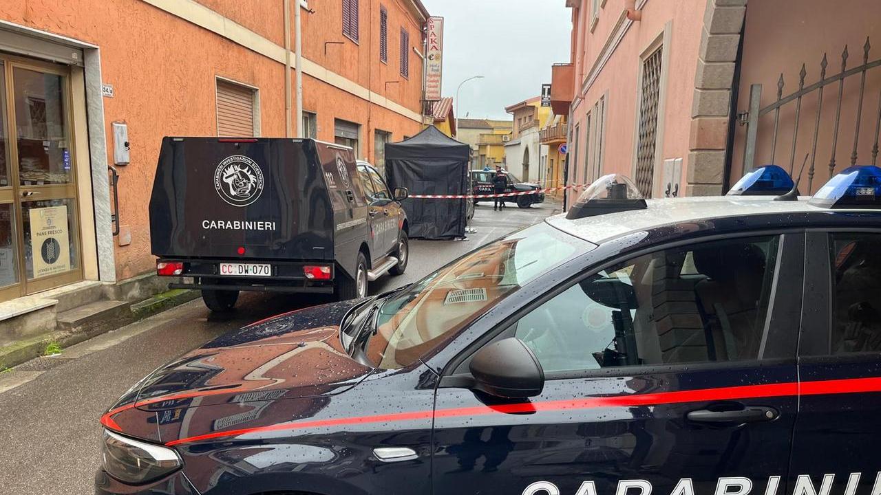 Donna trovata senza vita nel suo appartamento: l’autopsia chiarisce la causa della morte