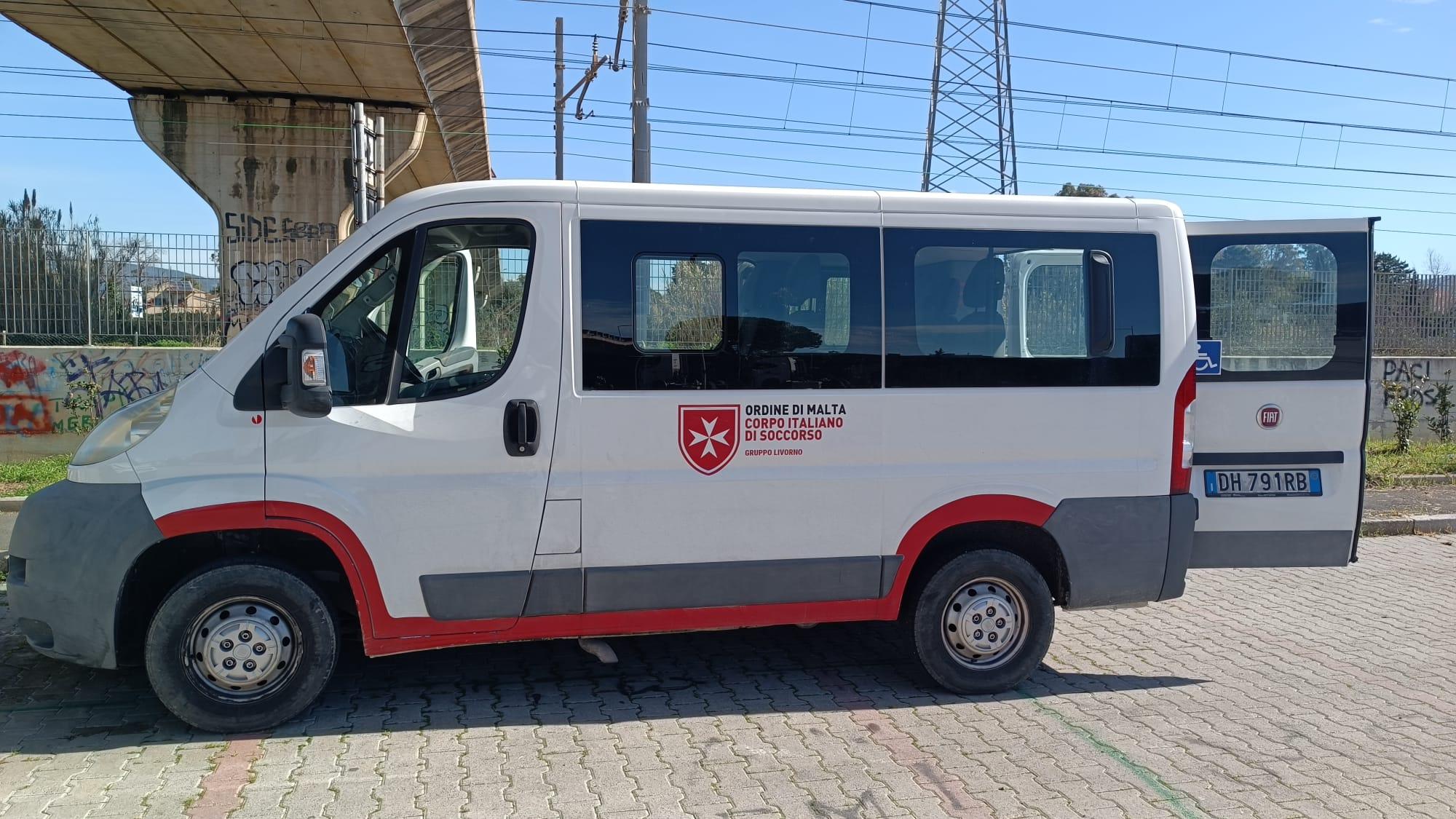 Il mezzo ritrovato vicino all'Obi, al Parco Levante