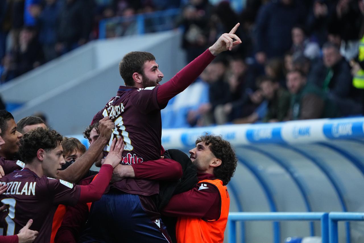 Reggiana-Avellino 1-1: i granata non sfondano il muro dei “Lupi”