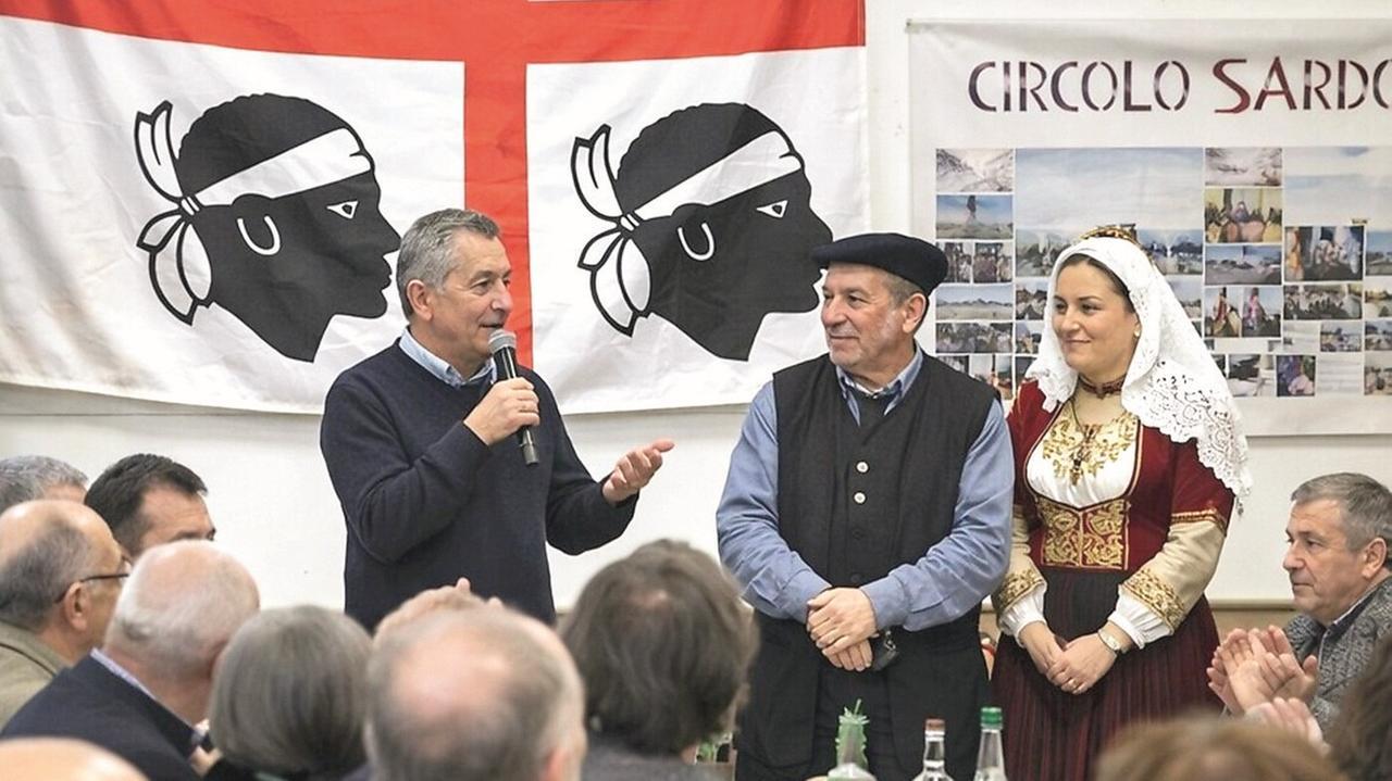 Emigrazione senza fine, il 10% dei sardi vive all'estero: tutti i numeri del fenomeno