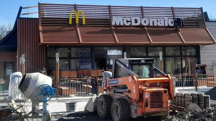 Il cantiere per il McDonald’s di Aulla