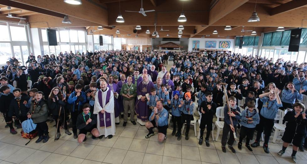 La gioiosa invasione di Casumaro da parte di 750 scout