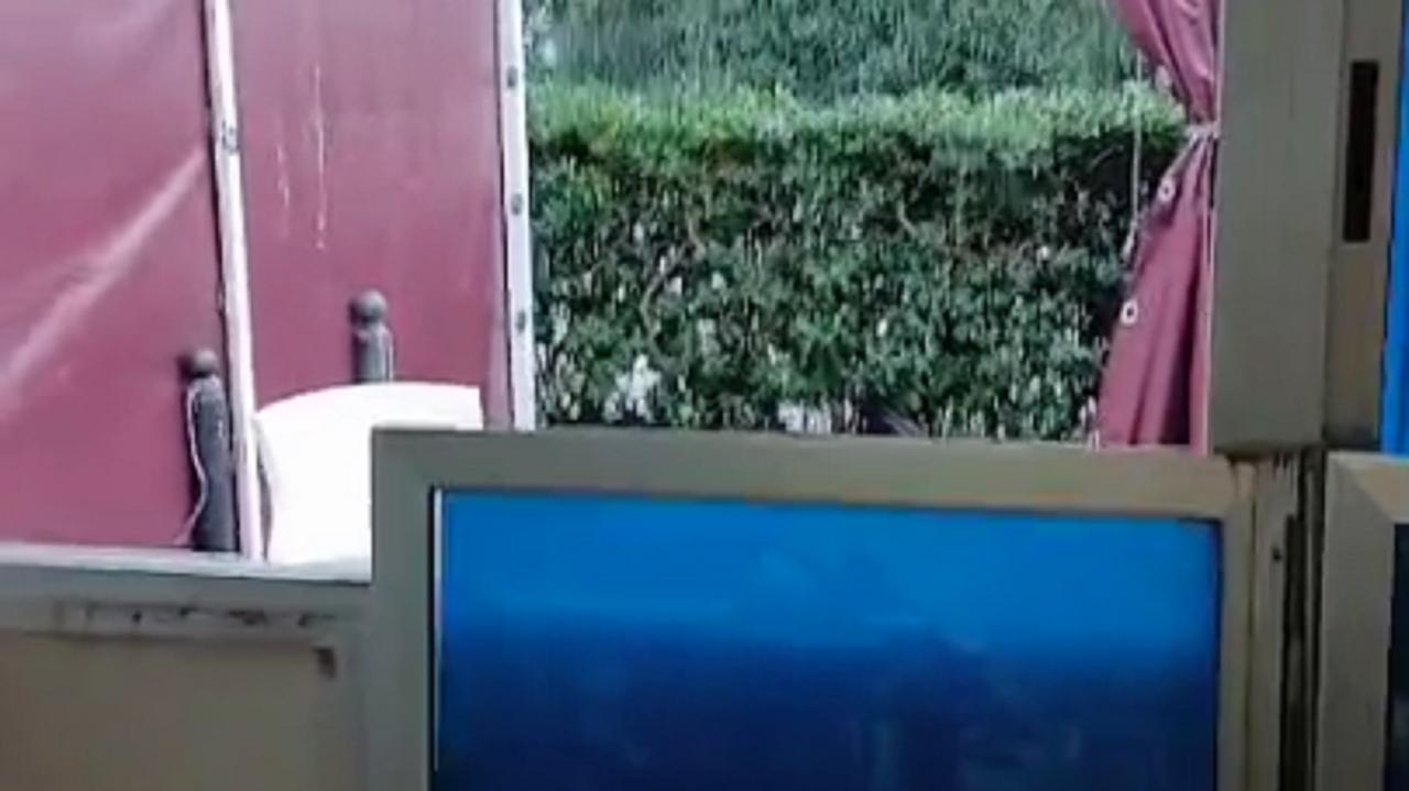 I danni al circolo Arci "Petrarca"