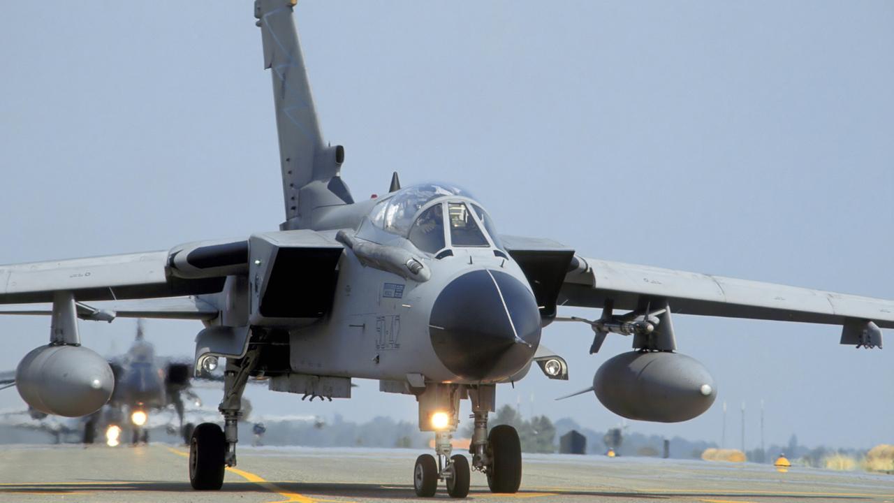 Aeronautica, spariti 2.500 pezzi dagli aerei militari: dieci indagati