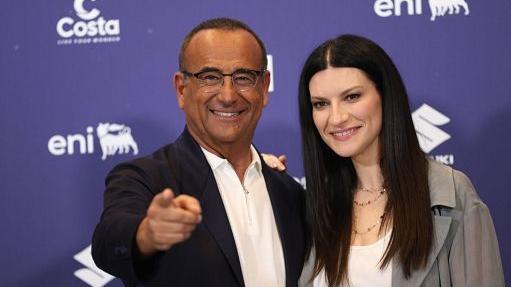 Sanremo 2026, i cachet di Carlo Conti, degli ospiti e dei cantanti in gara: ma c’è il mistero Laura Pausini