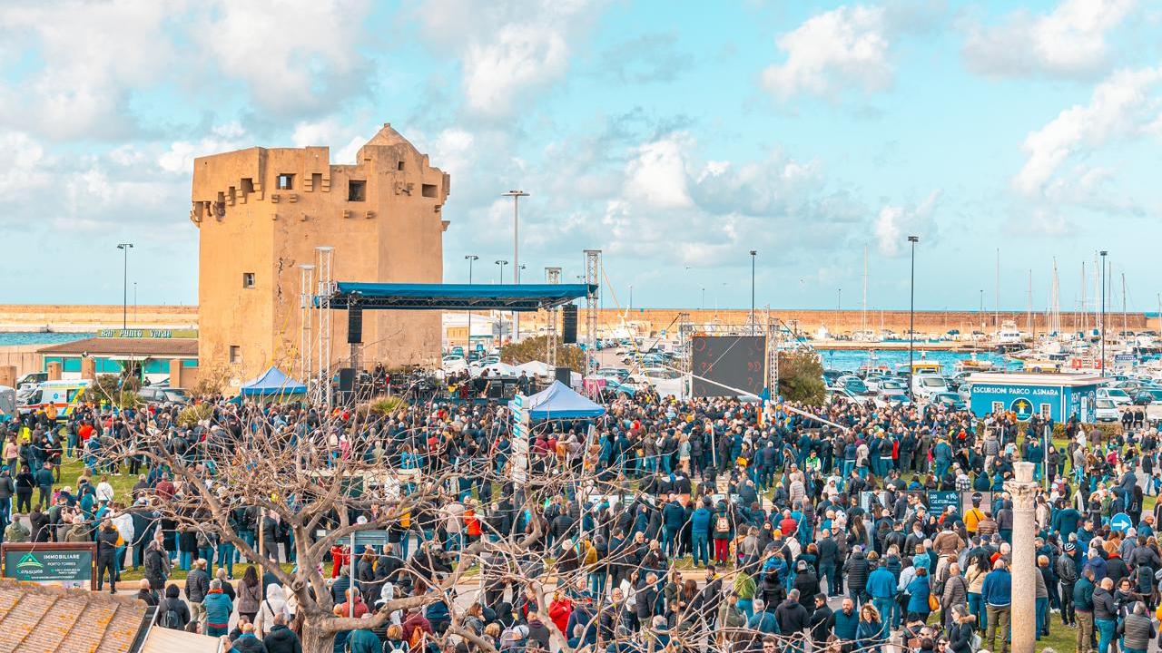Porto Torres, arriva l’annuncio ufficiale: ecco chi sarà la star del concerto di Pasquetta
