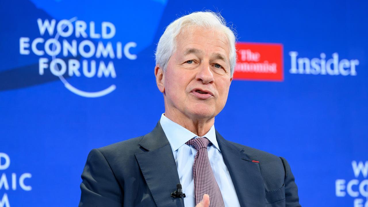 JPMorgan, Jamie Dimon scuote Wall Street: «Siamo come prima del 2008», allarme su bolla e credito privato