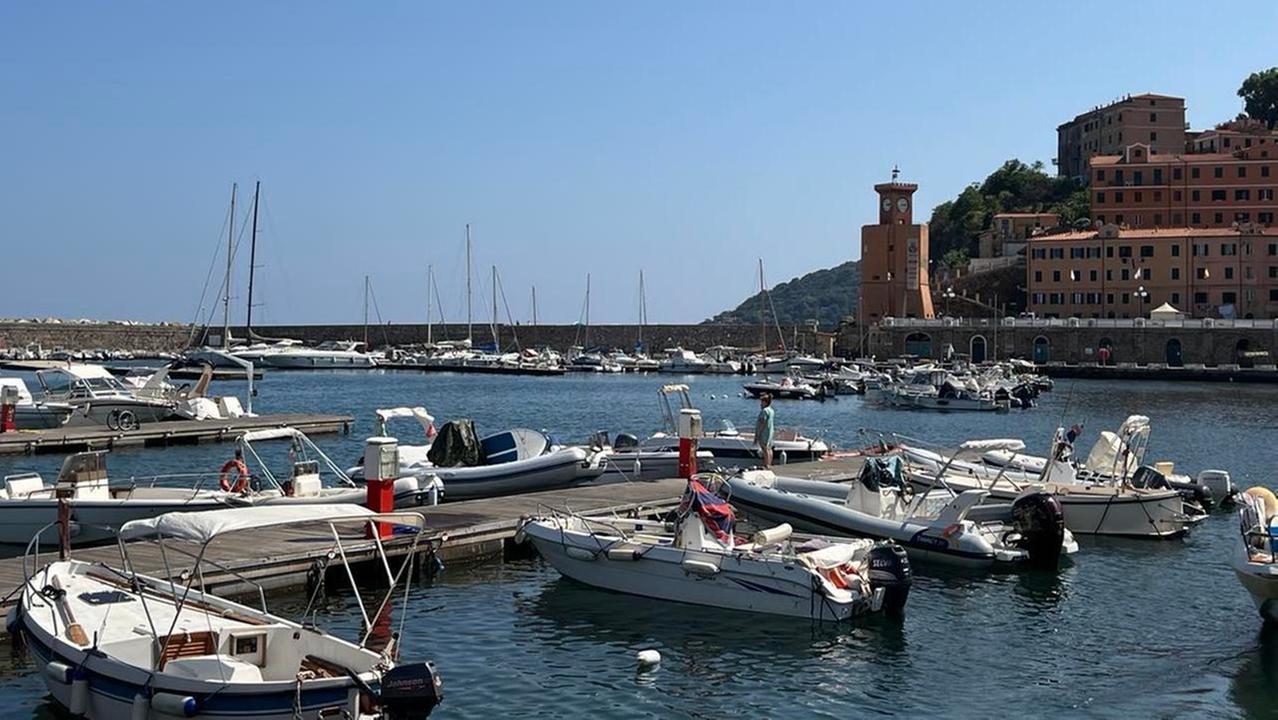 Un'immagine del porto (foto d'archivio)