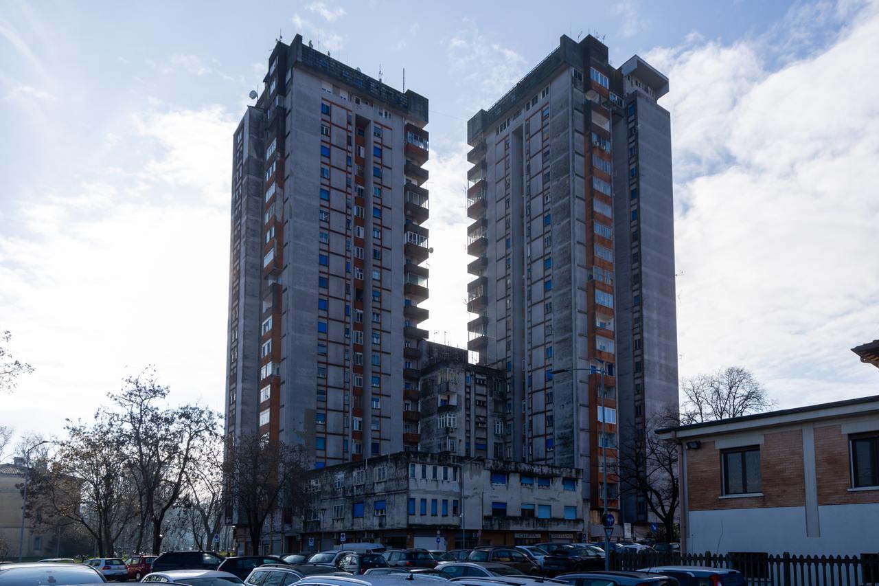 Ferrara, sgombero del grattacielo: “no” del Tar al ricorso degli inquilini