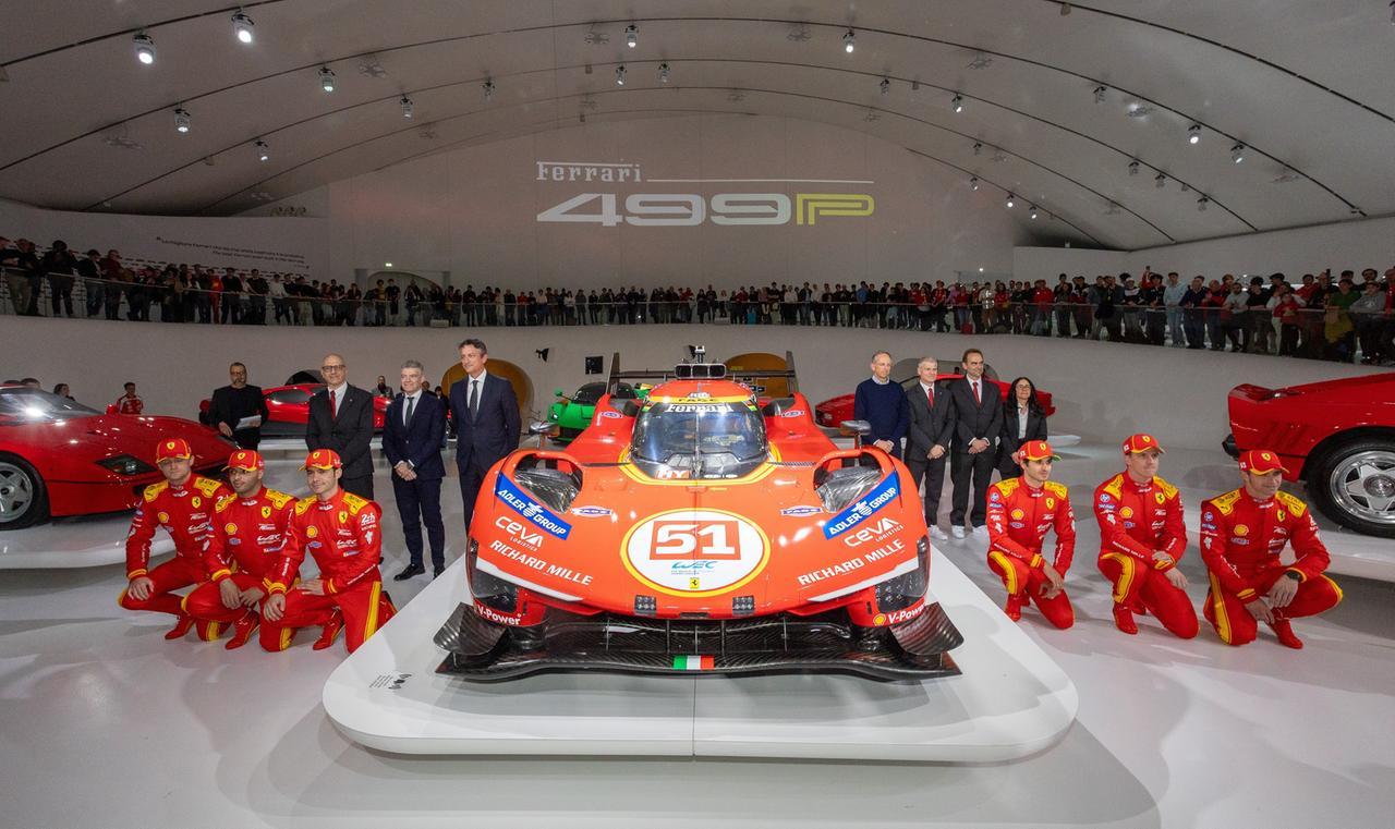 
	La Ferrari 499P e i piloti

