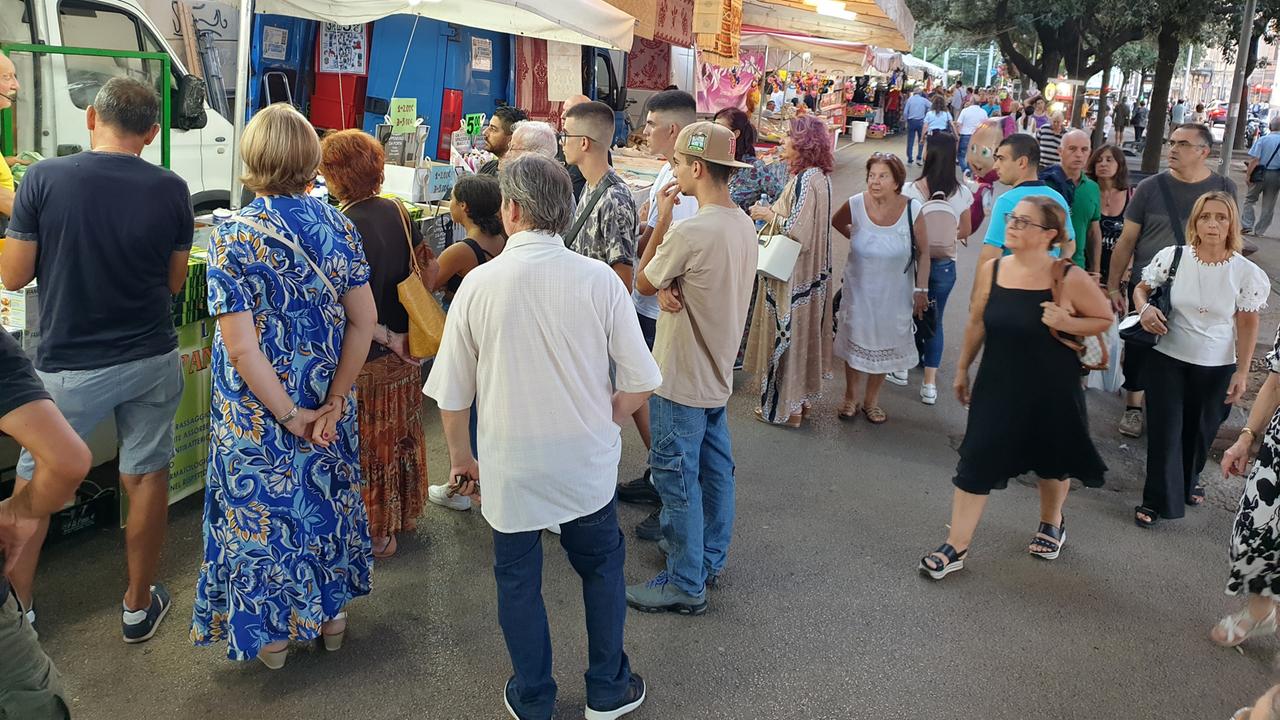 Cavalcata Sarda, rivoluzione a Sassari: ecco le nuove regole per le bancarelle