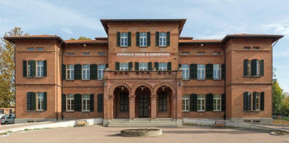 Correggio: occupano un bagno dell’ospedale, sputi e schiaffi all’infermiera che chiedeva loro di andarsene