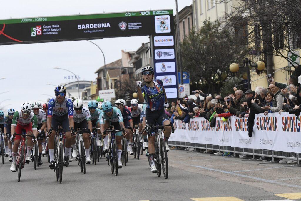 Giro di Sardegna, Ignazio Cireddu ci prova ma a Tortolì vince Rajovic