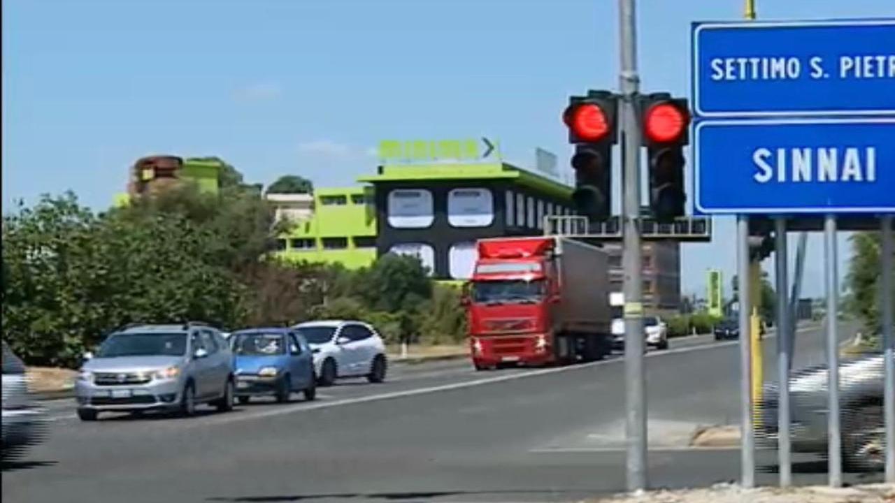 Schianto fra auto sulla statale 554: tre feriti, uno è grave