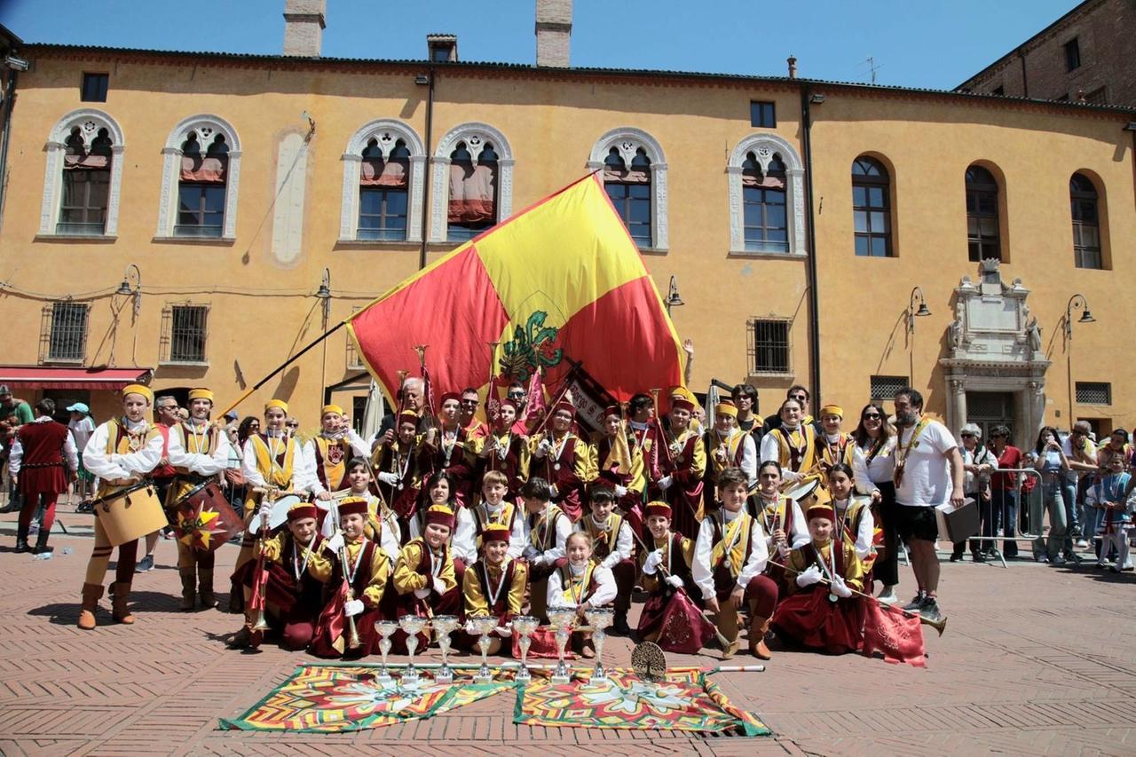 Palio di Ferrara, dentro la Contrada di San Giorgio