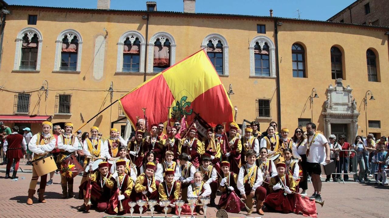 Palio di Ferrara, dentro la Contrada di San Giorgio