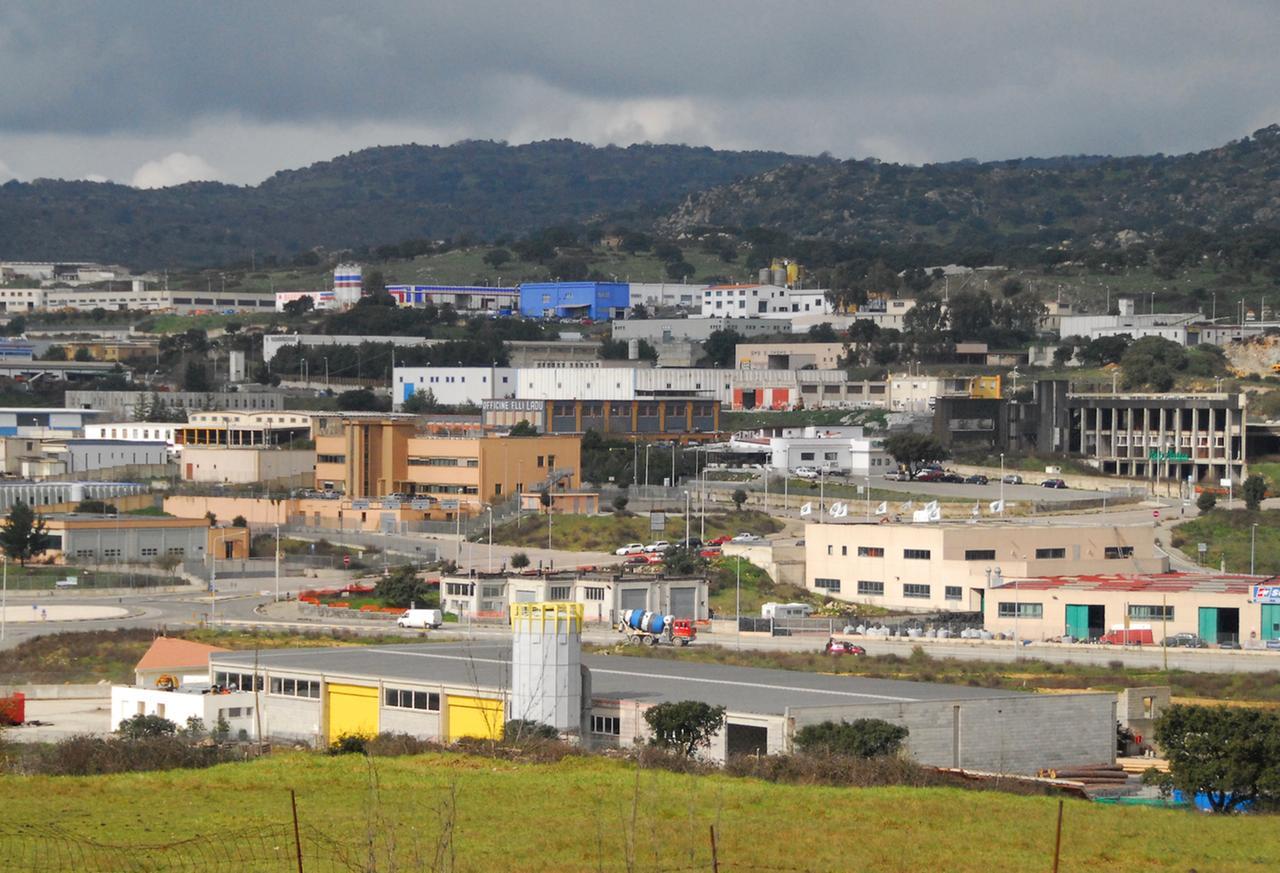 
	La zona industriale di Pratosardo (foto di Massimo Locci)

