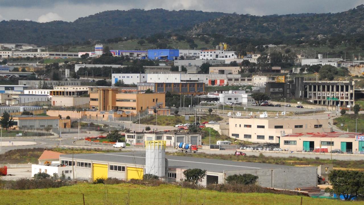 La zona industriale di Pratosardo (foto di Massimo Locci)