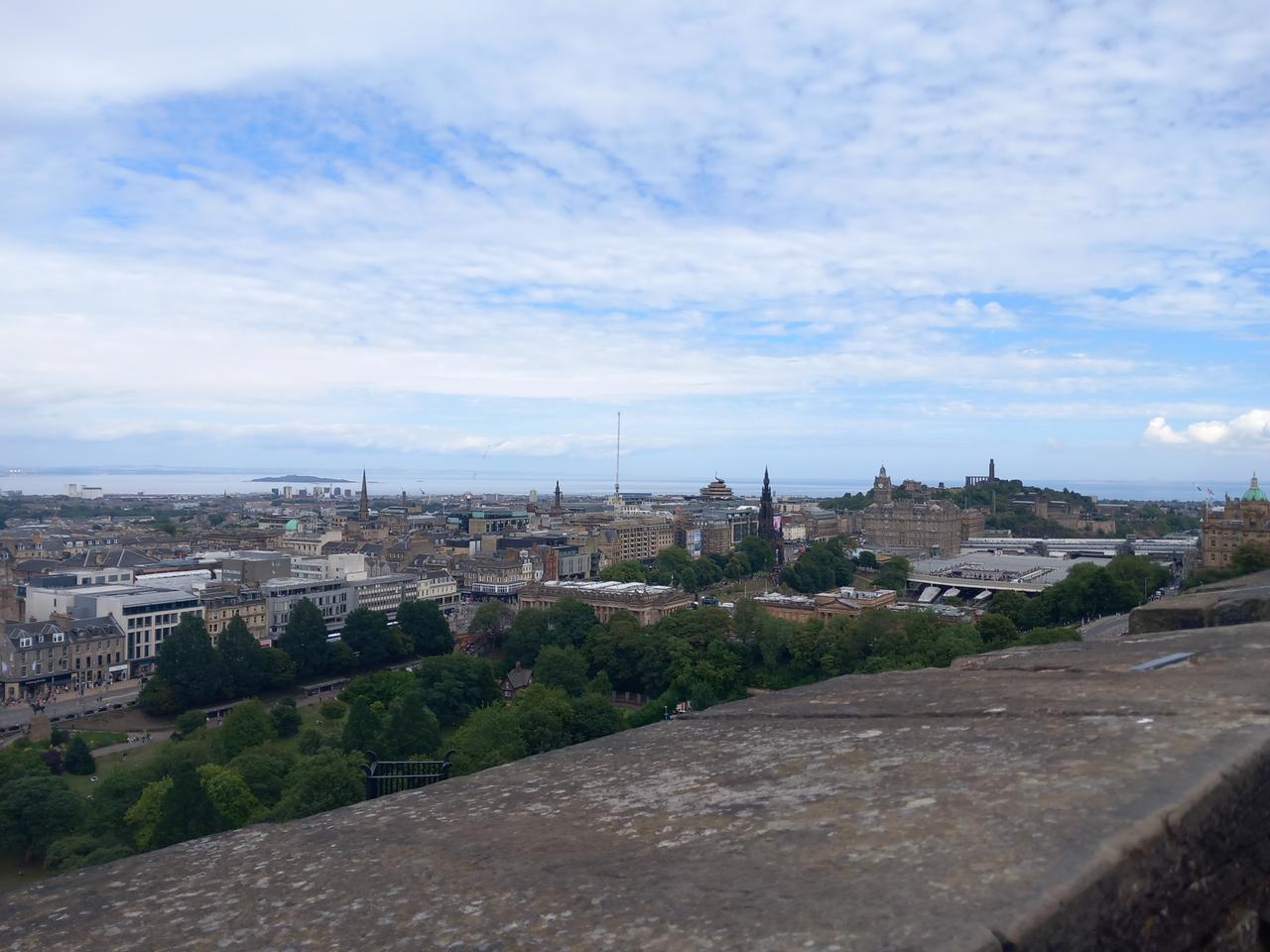 Vacanza studio in Scozia, i giovani da Ferrara: «Fai amicizia e impari le lingue»