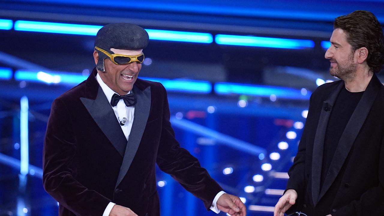 La gag tra Carlo Conti e Siani