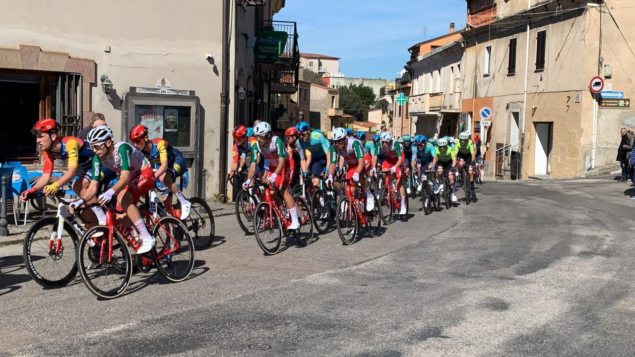 Giro di Sardegna, grande attesa per l’arrivo a Nuoro