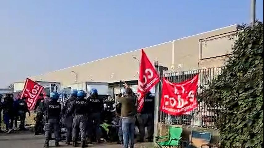 FedEx, i lavoratori contro il sindacato: «Sono capricci: persi 350mila euro»