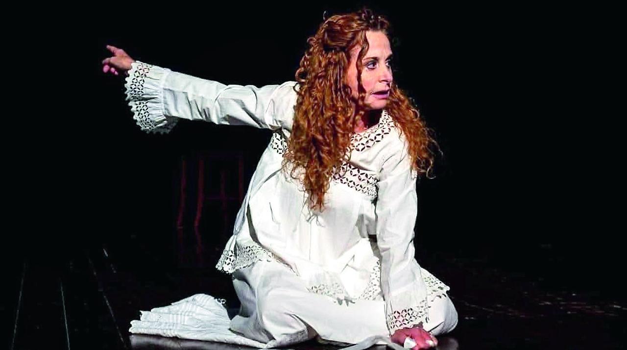 Pistoia, Monica Menchi si racconta: «Ho miriadi di personaggi che galleggiano dentro di me»