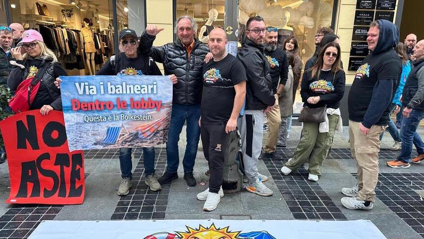 Da Porto Garibaldi a Sanremo, la protesta dei balneari al Festival