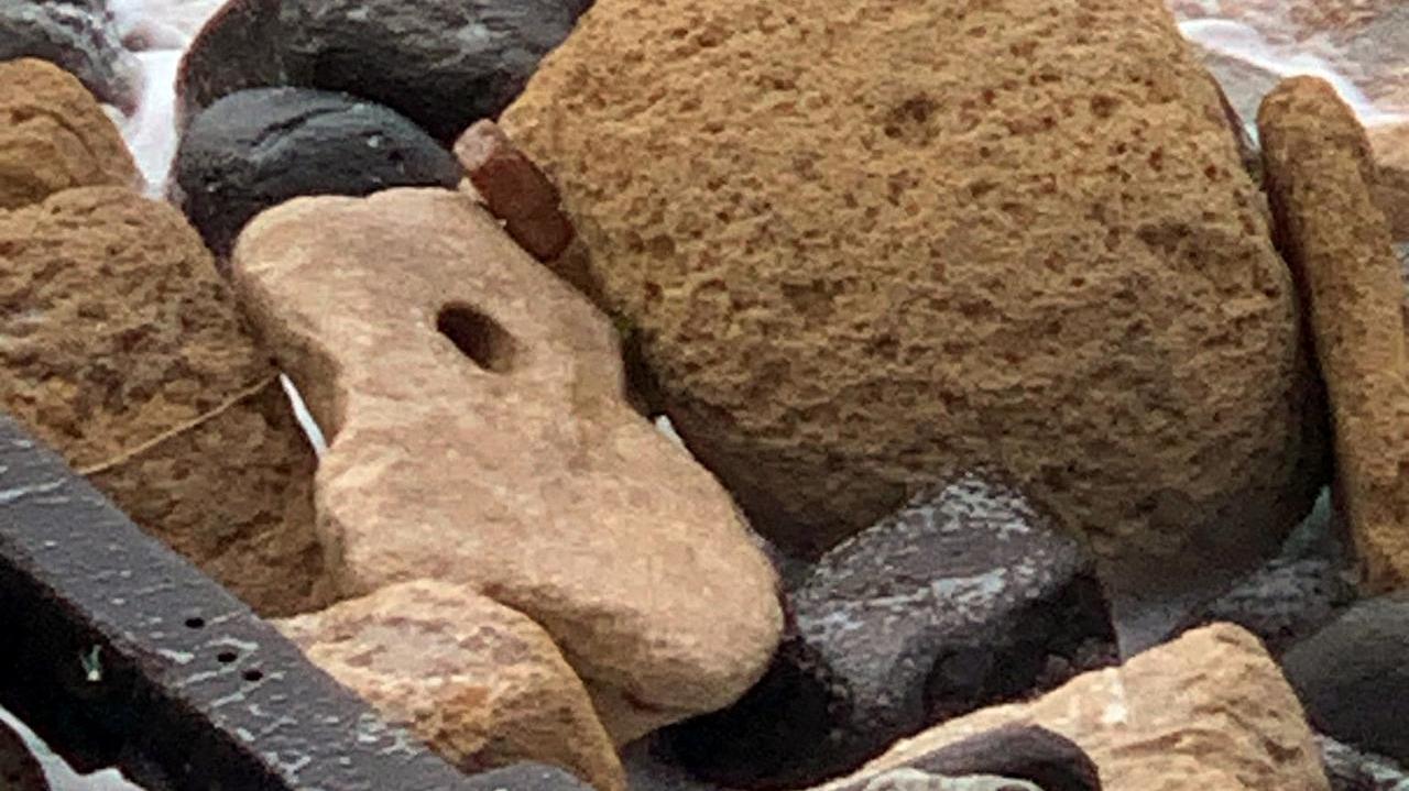 Le mareggiate restituiscono altri reperti. Ecco cos’è stato trovato