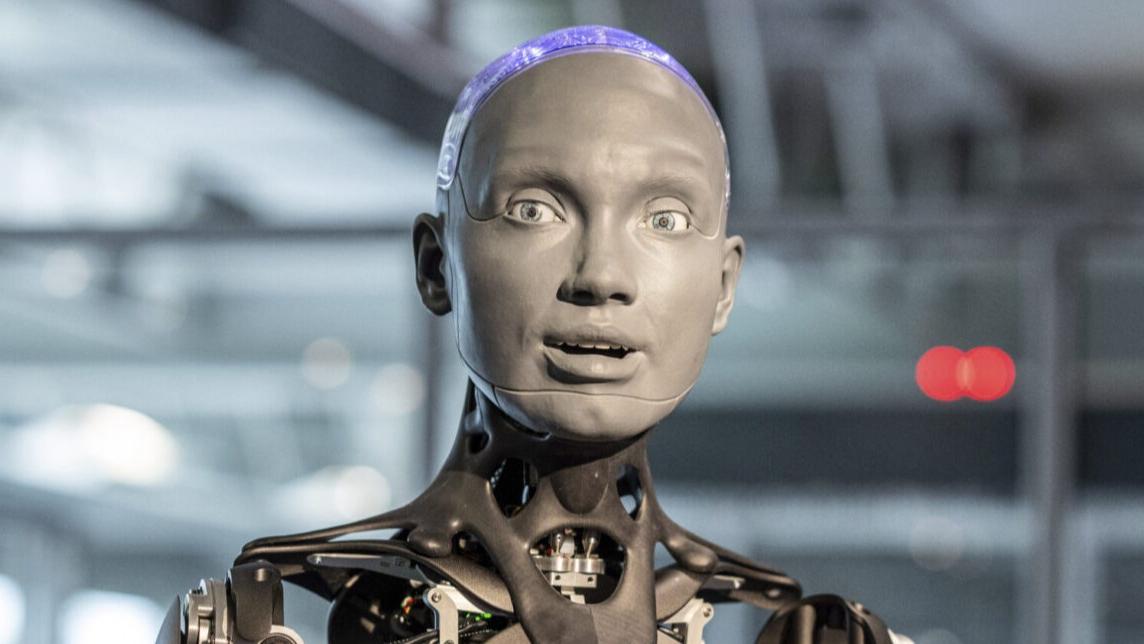 Dipendente licenziata e sostituita dall’AI, il giudice: «Il datore di lavoro ha ragione»