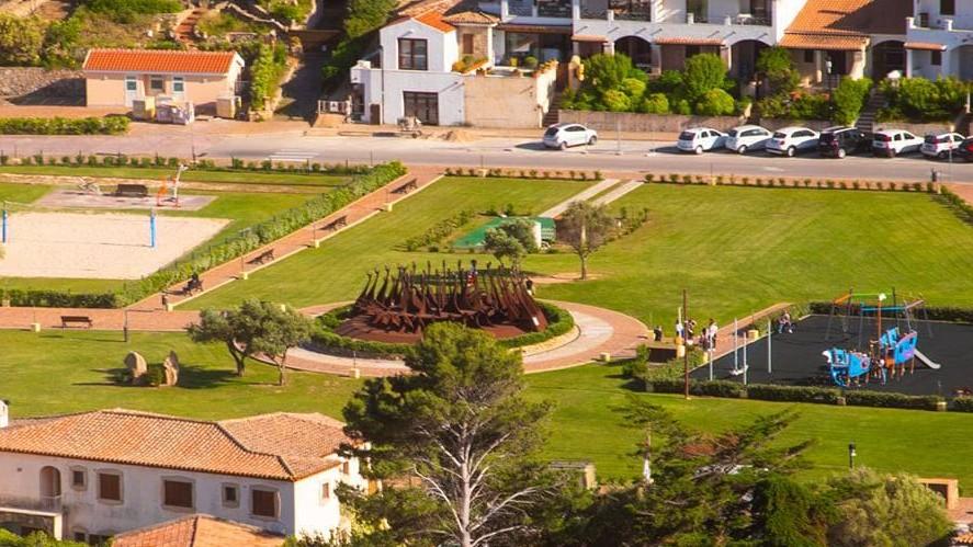 La scultura è pericolosa: sarà rimossa e restaurata