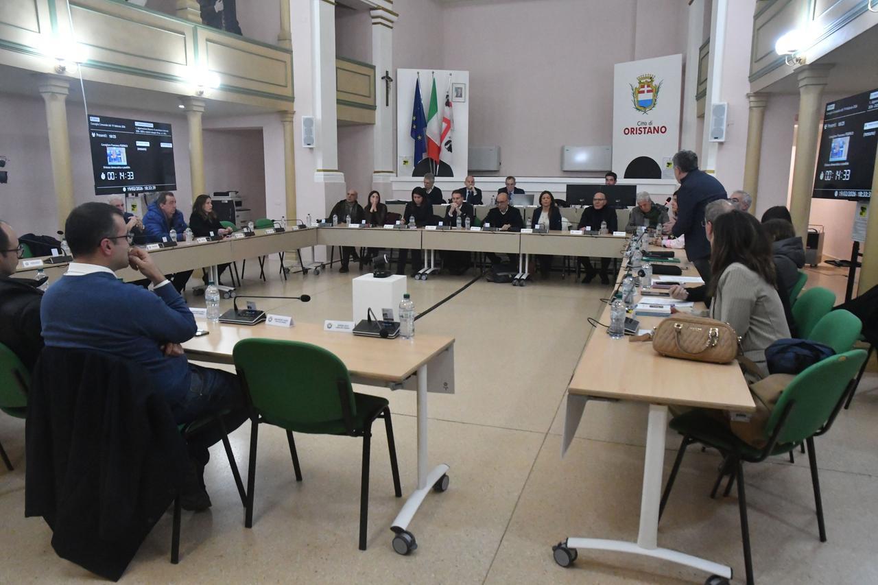 Giunta azzerata, minoranza all’attacco: «È ora di dimettersi, liberate il Comune»